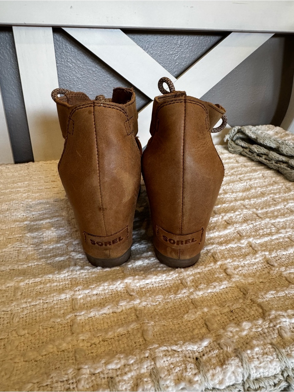 Sorel Camel colored Lace-Up Open-Toe, wedge Heeled Sandals. Like new! - Picture 4 of 7